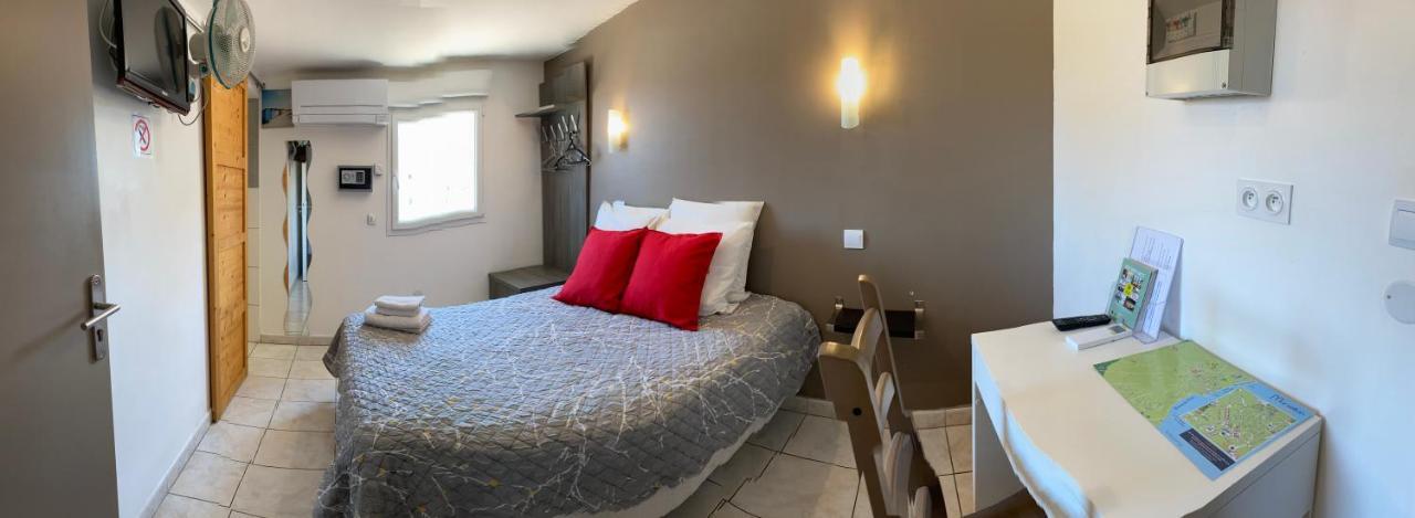 Logis Hotel La Chaumiere Marseillan  Eksteriør bilde