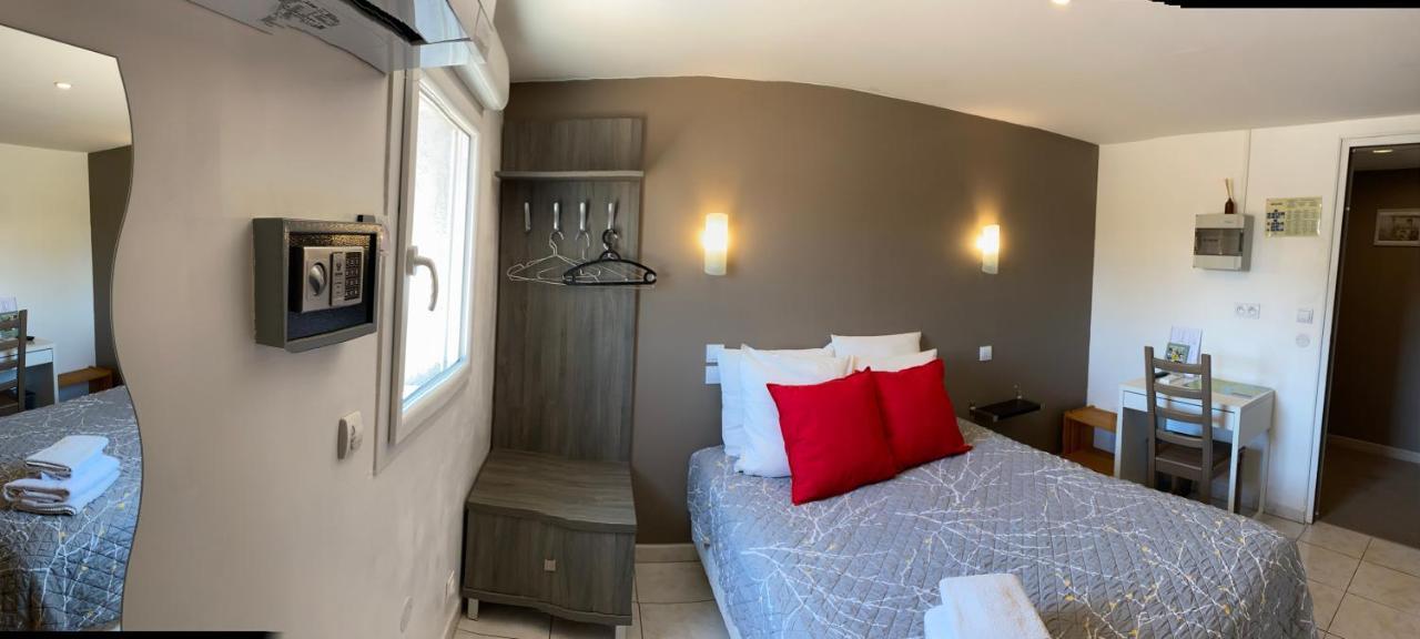 Logis Hotel La Chaumiere Marseillan  Eksteriør bilde