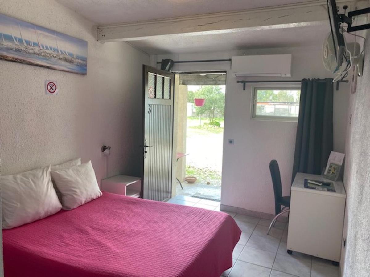Logis Hotel La Chaumiere Marseillan  Eksteriør bilde