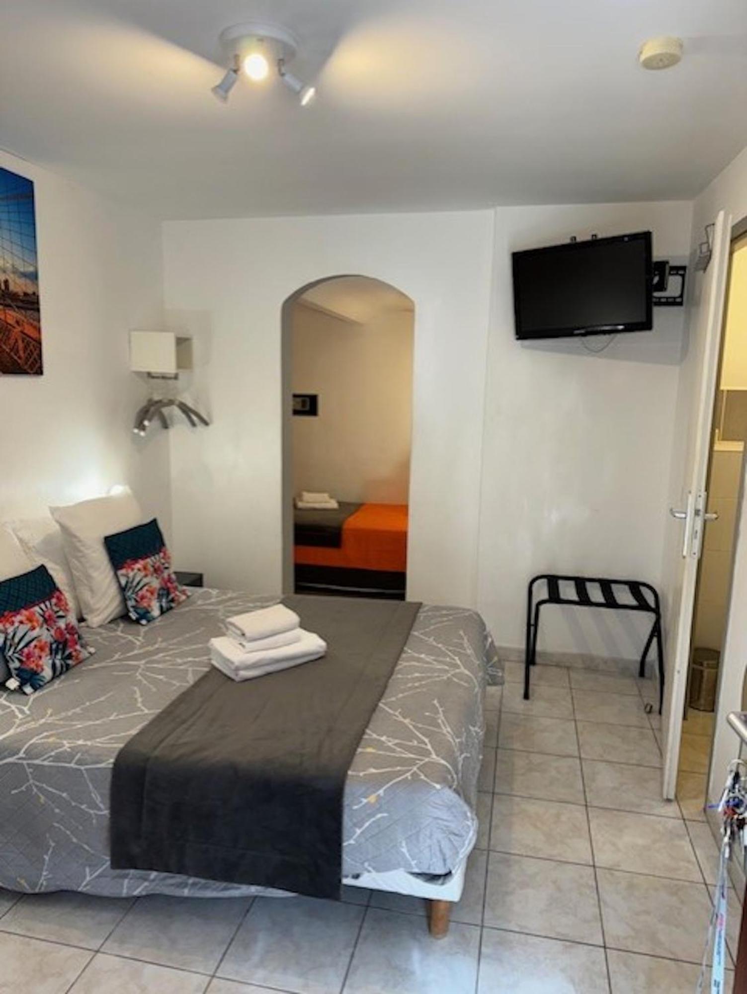 Logis Hotel La Chaumiere Marseillan  Eksteriør bilde